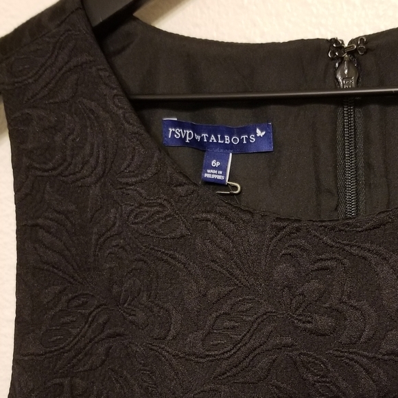 Talbots Floral Matelassé Scalloped hem dress - Picture 3 of 8